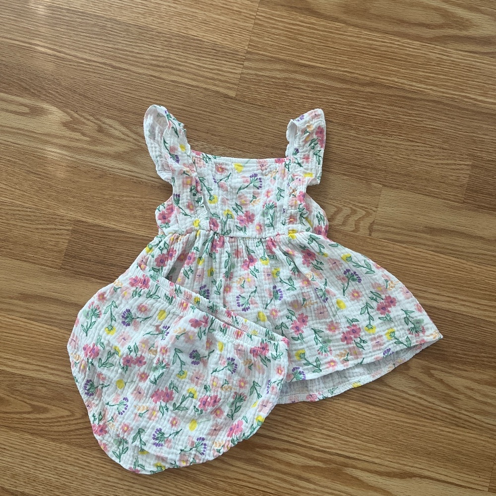 White flowered 24 month dress with matching underwear cover